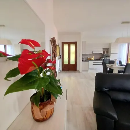 Le Grigne - The Garden Apartment *