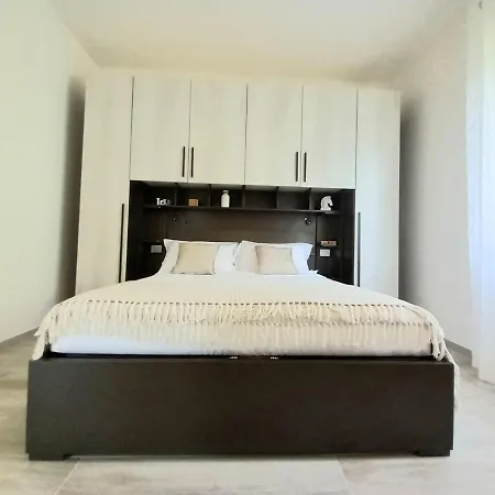 Le Grigne - The Garden Apartment *